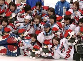 Japan win silver medal in women's hockey